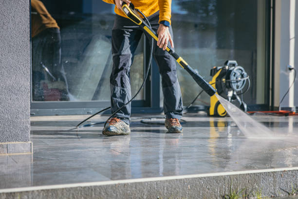 Best Roof Pressure Washing  in Metlatla, AK